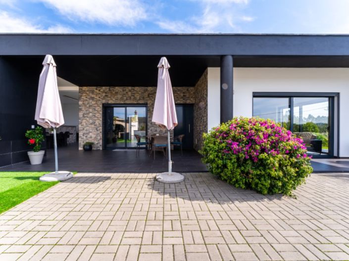 Image No.27-3 Bed House for sale