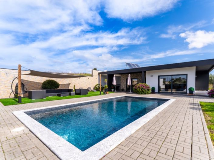 Image No.29-3 Bed House for sale