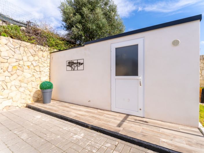 Image No.32-3 Bed House for sale