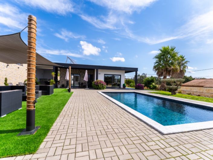 Image No.37-3 Bed House for sale