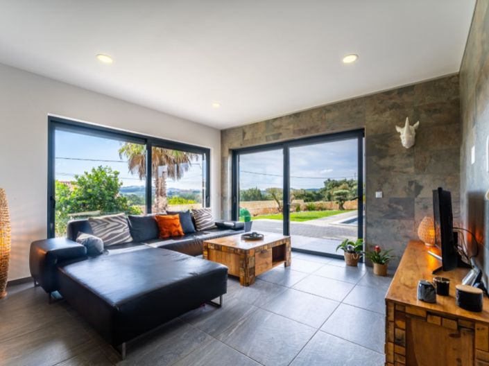 Image No.48-3 Bed House for sale