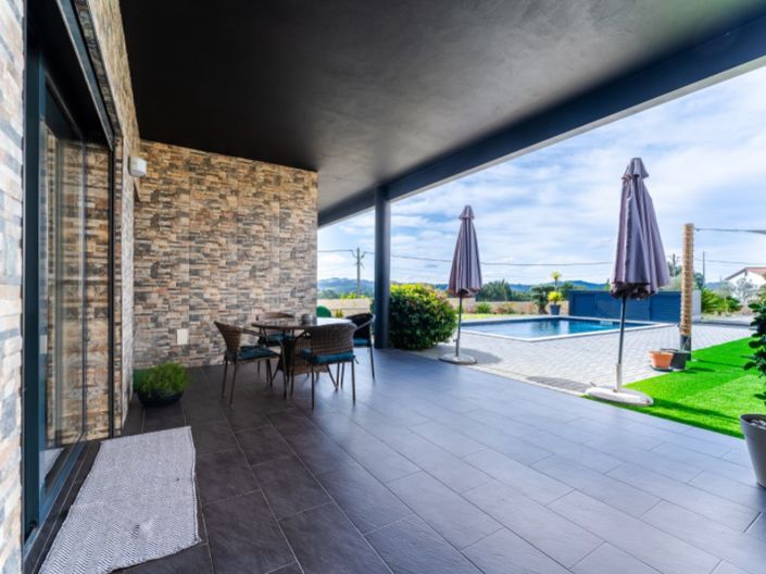 Image No.9-3 Bed House for sale