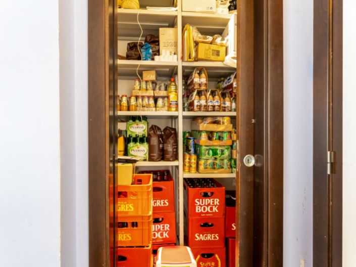 Image No.18-Bar for sale