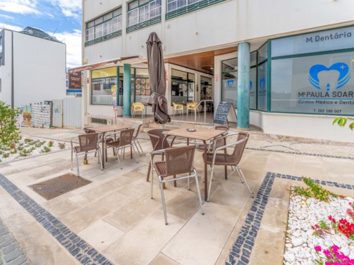 Image No.21-Bar for sale