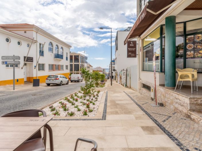 Image No.31-Bar for sale