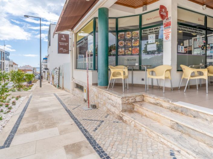 Image No.32-Bar for sale