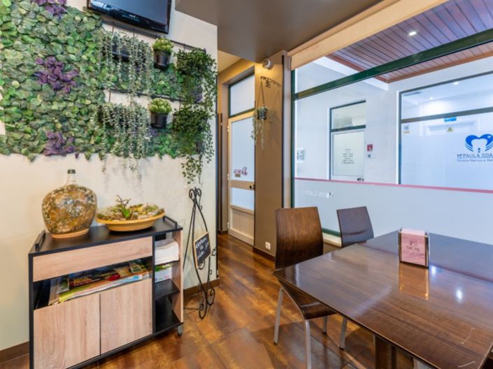 Image No.5-Bar for sale