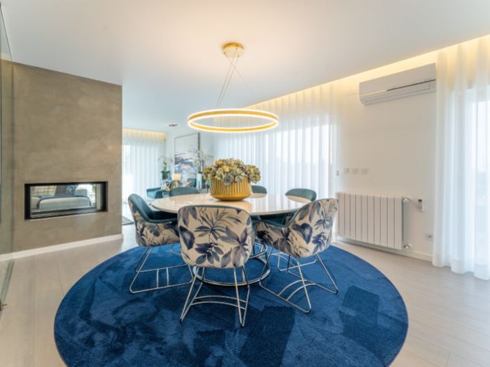 Image No.21-4 Bed House for sale