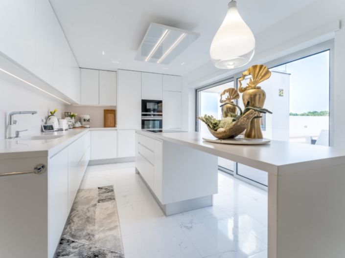 Image No.28-4 Bed House for sale