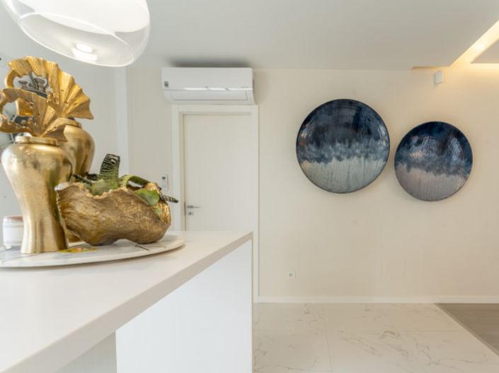 Image No.30-4 Bed House for sale