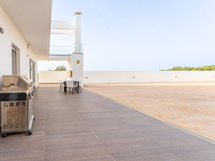 Image No.35-4 Bed House for sale