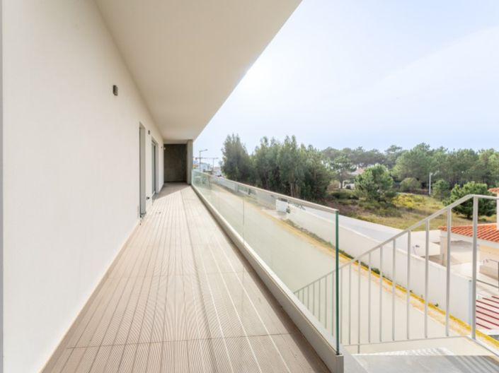 Image No.37-4 Bed House for sale