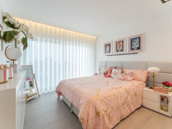 Image No.56-4 Bed House for sale