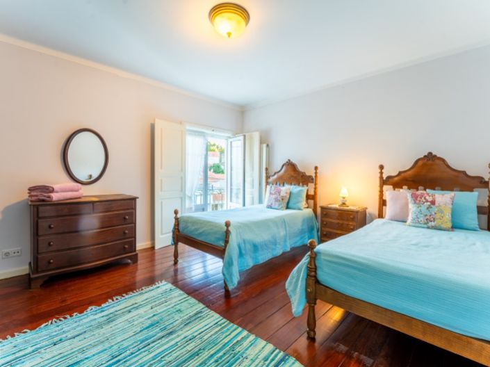 Image No.11-5 Bed House for sale