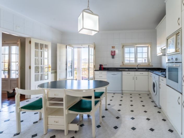 Image No.39-5 Bed House for sale