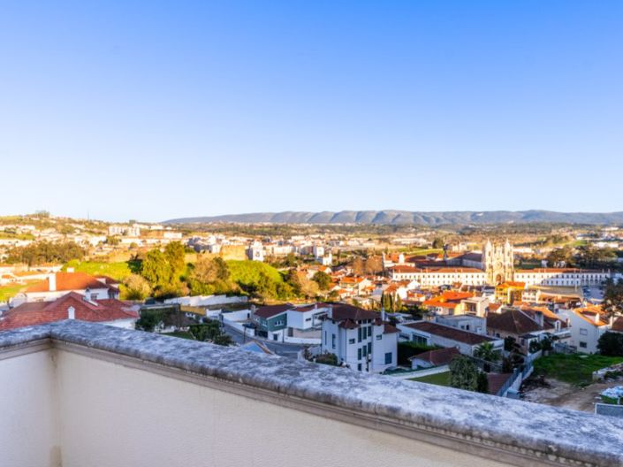 Image No.44-5 Bed House for sale