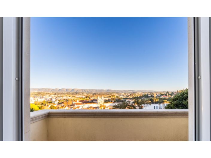 Image No.54-5 Bed House for sale