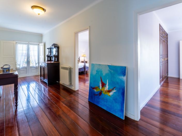 Image No.56-5 Bed House for sale