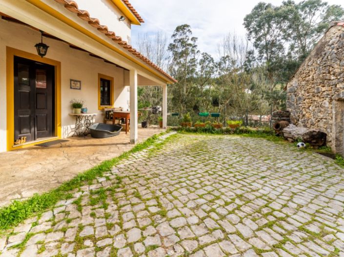 Image No.24-4 Bed House for sale