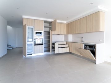 idf81e7c01-0000-0500-0000-000013ac1b36