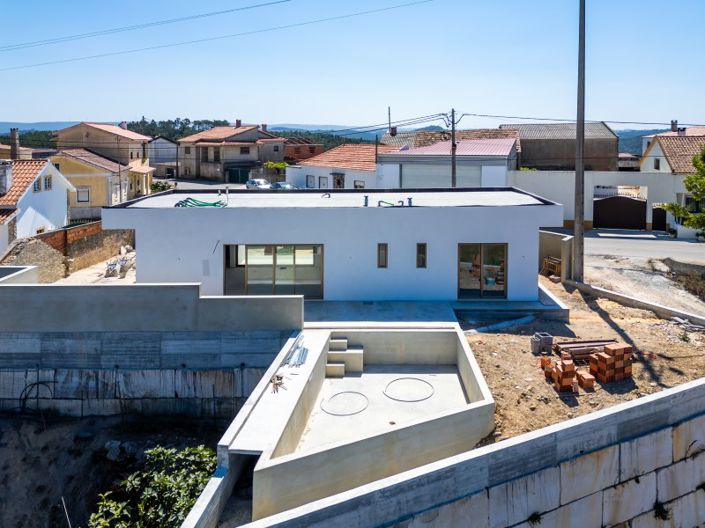 Image No.18-3 Bed House for sale