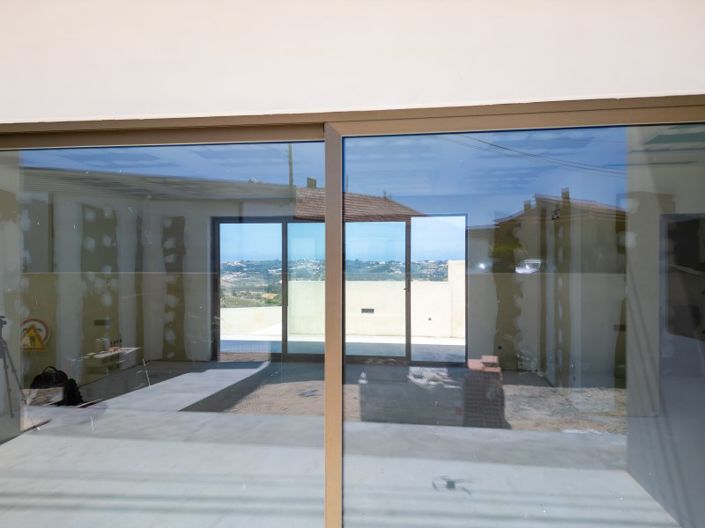 Image No.21-3 Bed House for sale