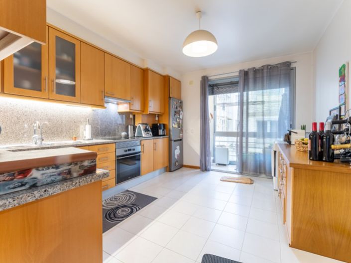 Image No.15-4 Bed Apartment for sale