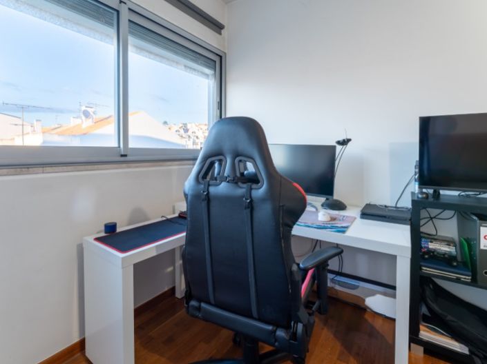 Image No.32-4 Bed Apartment for sale