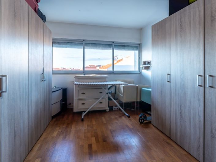 Image No.35-4 Bed Apartment for sale