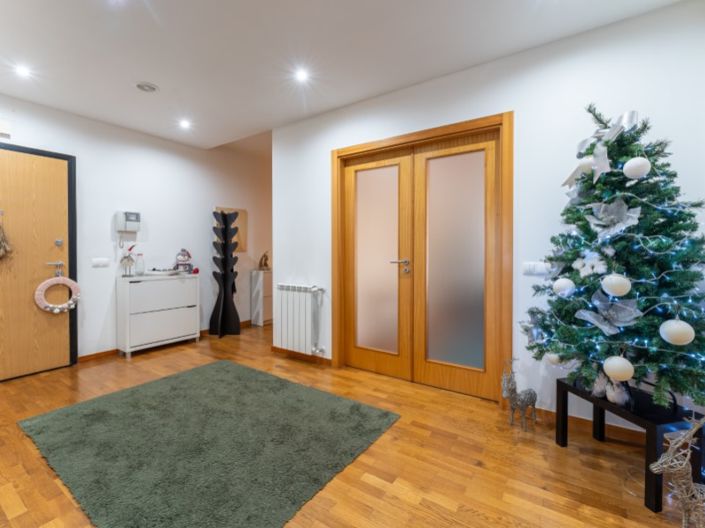 Image No.9-4 Bed Apartment for sale