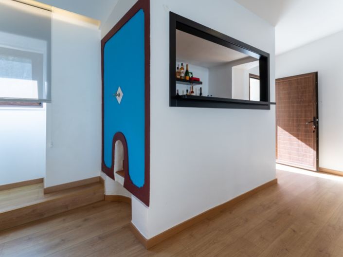 Image No.11-6 Bed House for sale