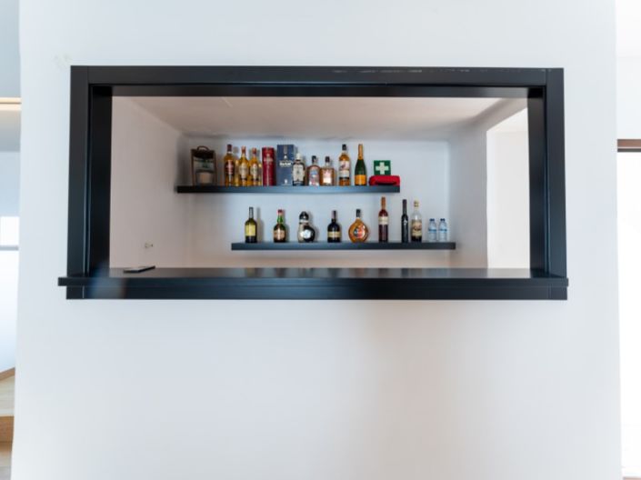 Image No.14-6 Bed House for sale