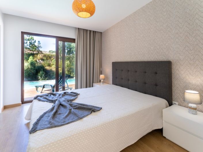 Image No.23-6 Bed House for sale