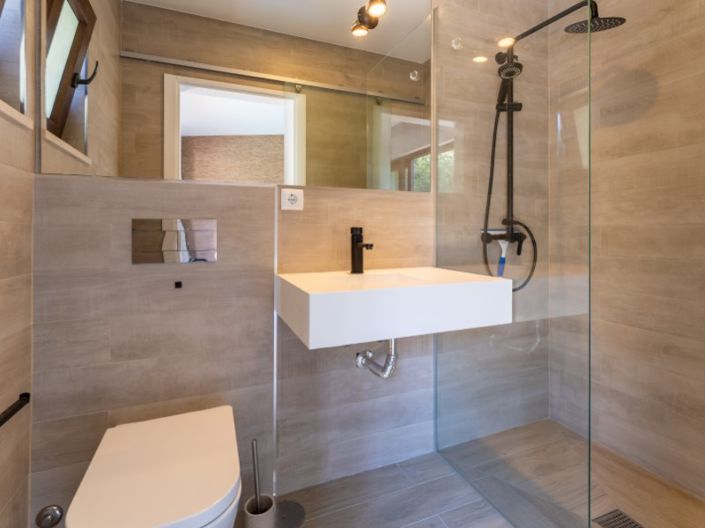 Image No.29-6 Bed House for sale