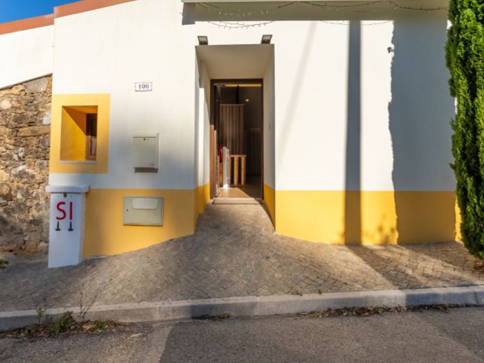 Image No.48-6 Bed House for sale