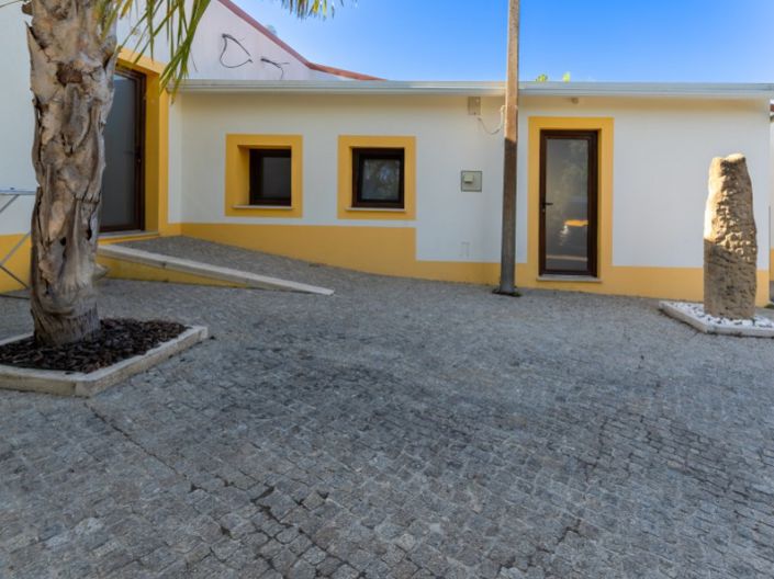 Image No.52-6 Bed House for sale