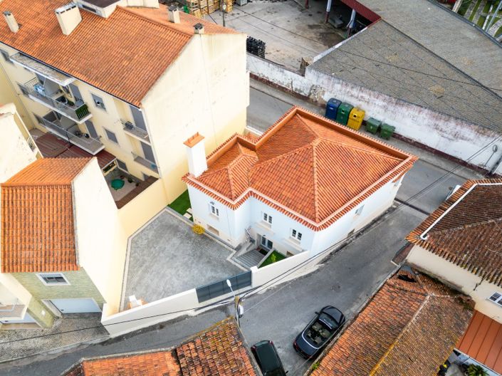 Image No.18-4 Bed House for sale