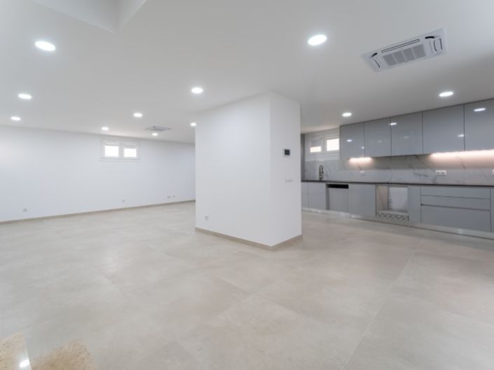 Image No.28-4 Bed House for sale