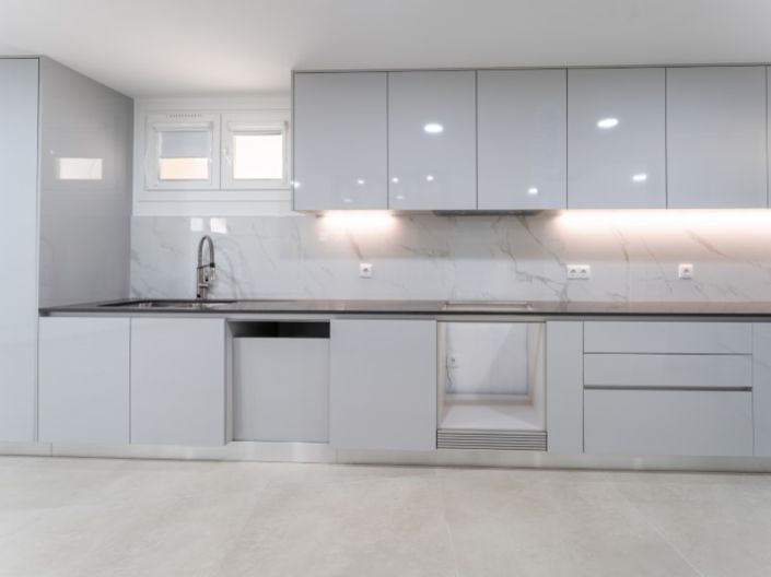 Image No.3-4 Bed House for sale