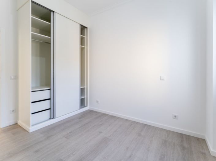 Image No.34-4 Bed House for sale