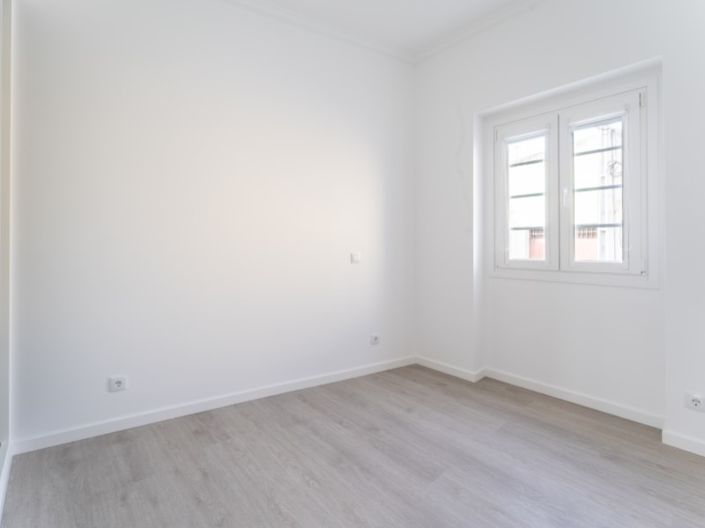 Image No.41-4 Bed House for sale