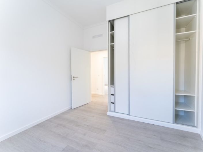 Image No.43-4 Bed House for sale