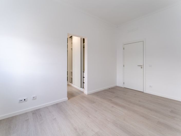 Image No.47-4 Bed House for sale