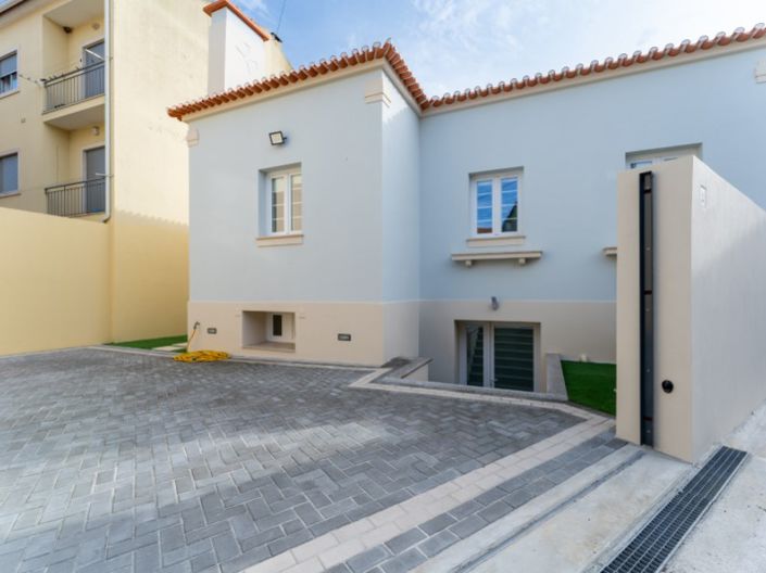 Image No.55-4 Bed House for sale