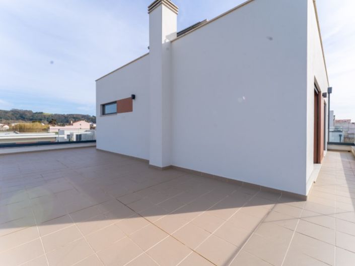 Image No.29-4 Bed House for sale