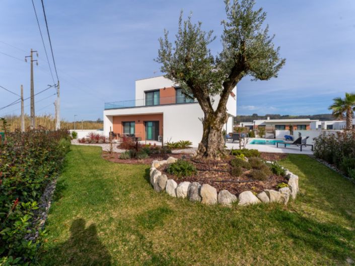 Image No.34-4 Bed House for sale