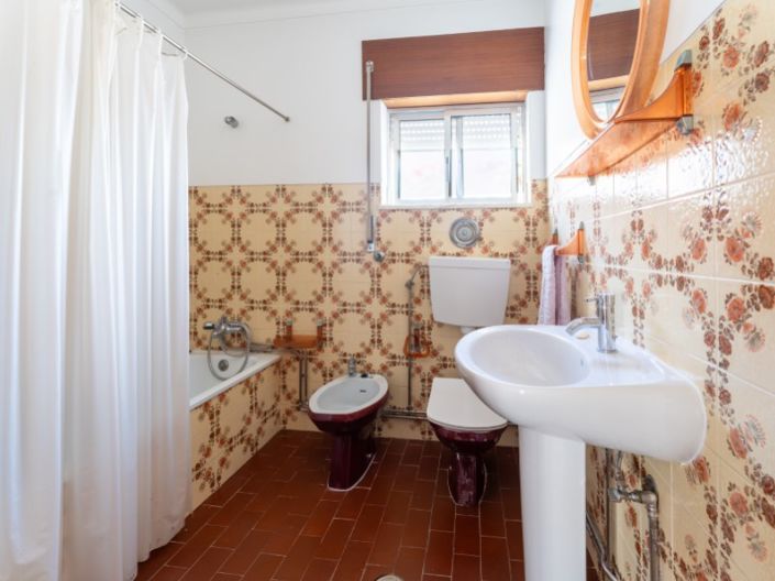 Image No.13-3 Bed House for sale