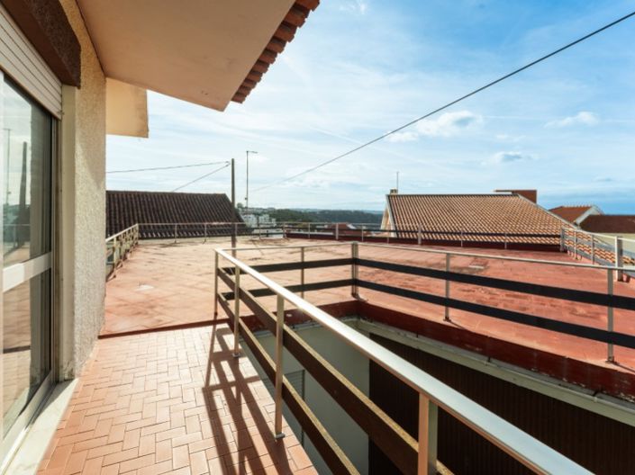 Image No.17-3 Bed House for sale