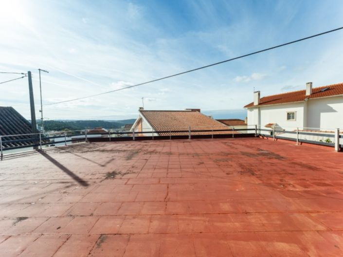 Image No.19-3 Bed House for sale