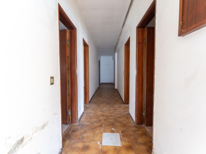 Image No.25-3 Bed House for sale